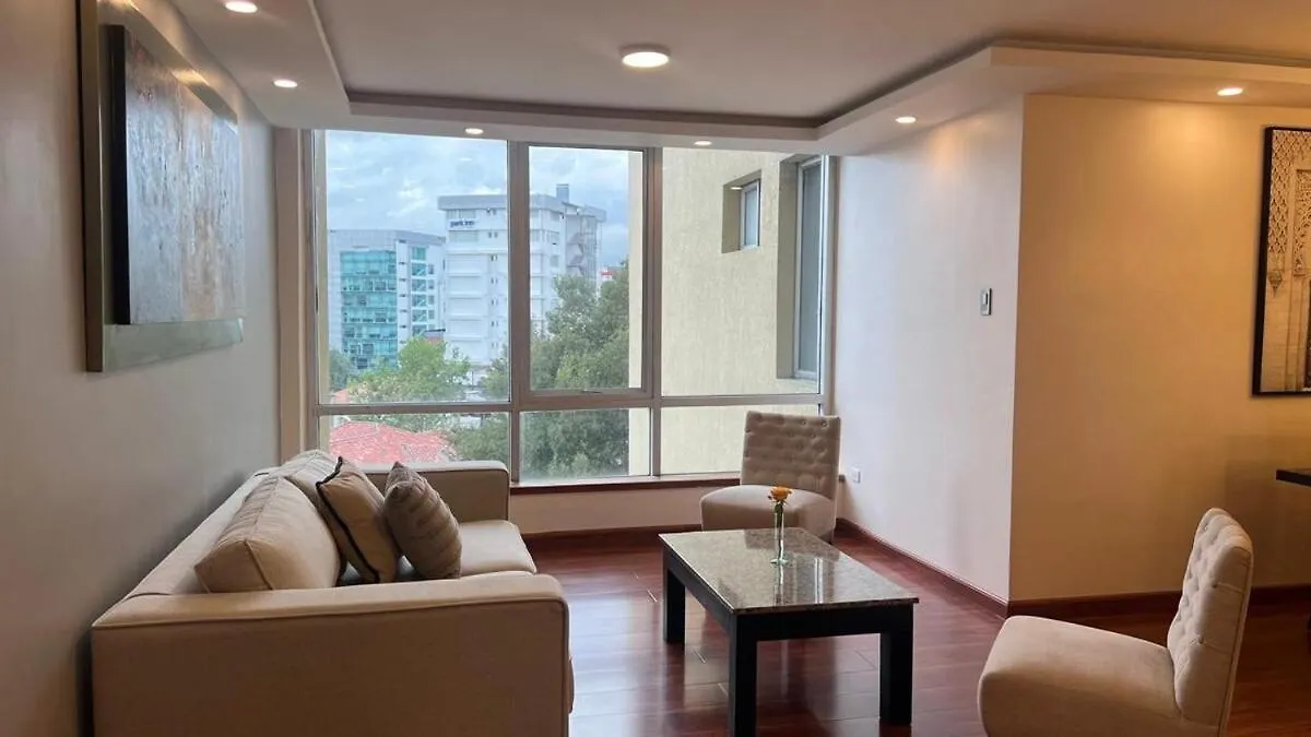 Appartamento Located In The Heart Of Quito